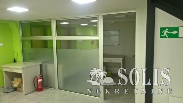 Renting, Poslovni prostor<br>235 m<sup>2</sup>, Novi Sad
