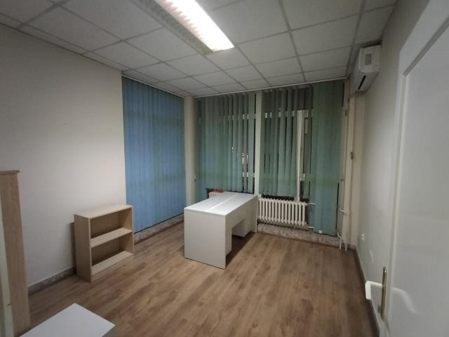 Renting, Business premises<br>175 m<sup>2</sup>, Novi Sad