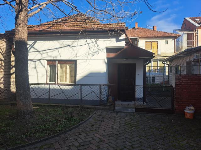 Renting, House<br>50 m<sup>2</sup>, Novi Sad