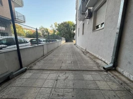 Renting, GARAZA<br>18 m<sup>2</sup>, Novi Sad