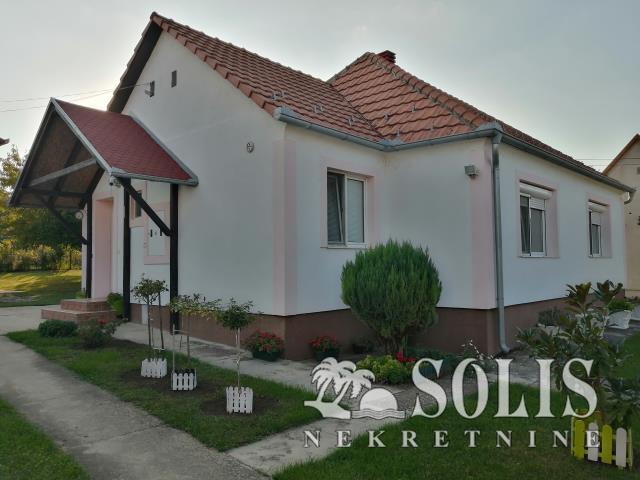 HOUSE, Inđija, Širi centar | Šifra: 3002948