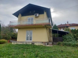 Kuća, Samostalna, Sremska Kamenica, Bocke