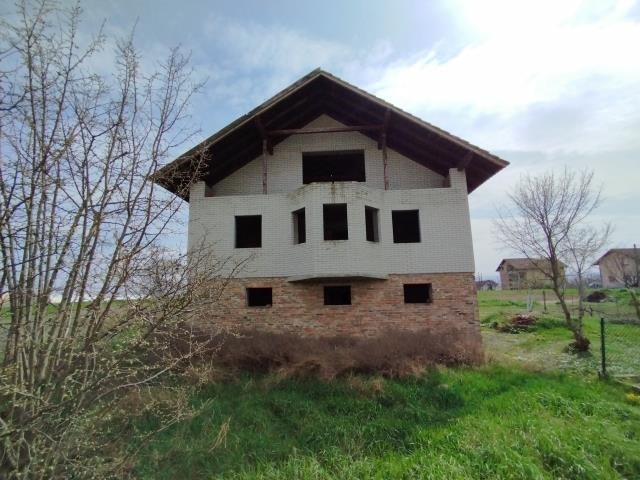 Кућа, Samostalna, Veternik, Veternik