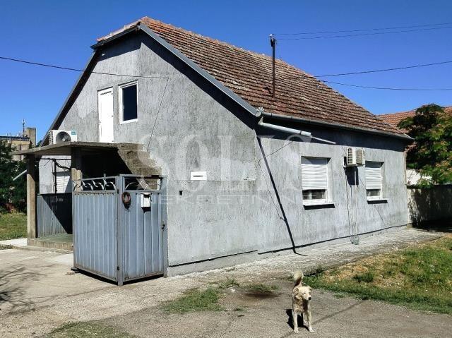 KUĆA, Čurug, Čurug | Šifra: 3004108