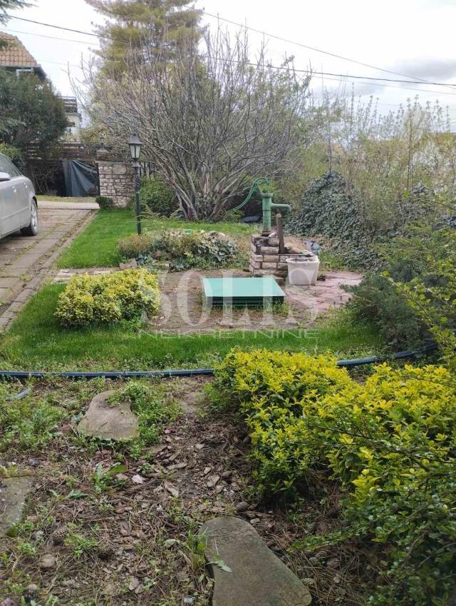 HOUSE, Sremska Kamenica, Bocke | Šifra: 3004129