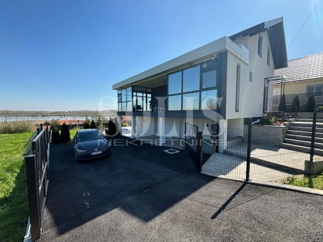 KUĆA, Sremski Karlovci, Ćušilovo | Šifra: 3004140