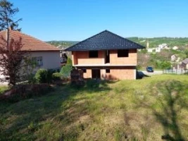 Kuća, Samostalna, Vrdnik, Centar