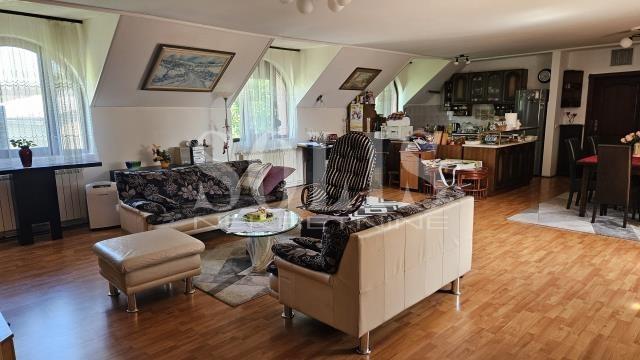 VETERNIK, KUĆA 643M2