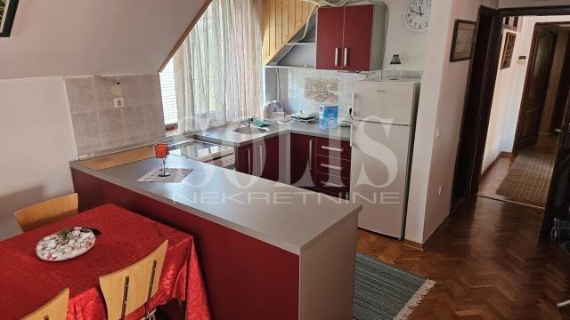 VETERNIK, KUĆA 643M2