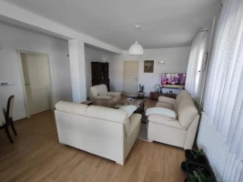 Kuća, Samostalna, Novi Sad, Adice
