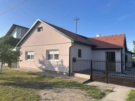 Haus, Samostalna, Stapar, Centar