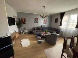 House, Samostalna, Rumenka, Novo Naselje