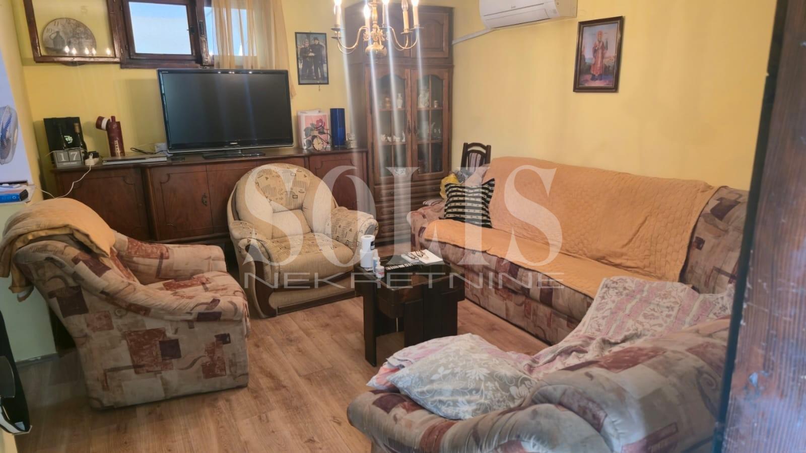 KUĆA, Titel, Širi centar | Šifra: 3004322