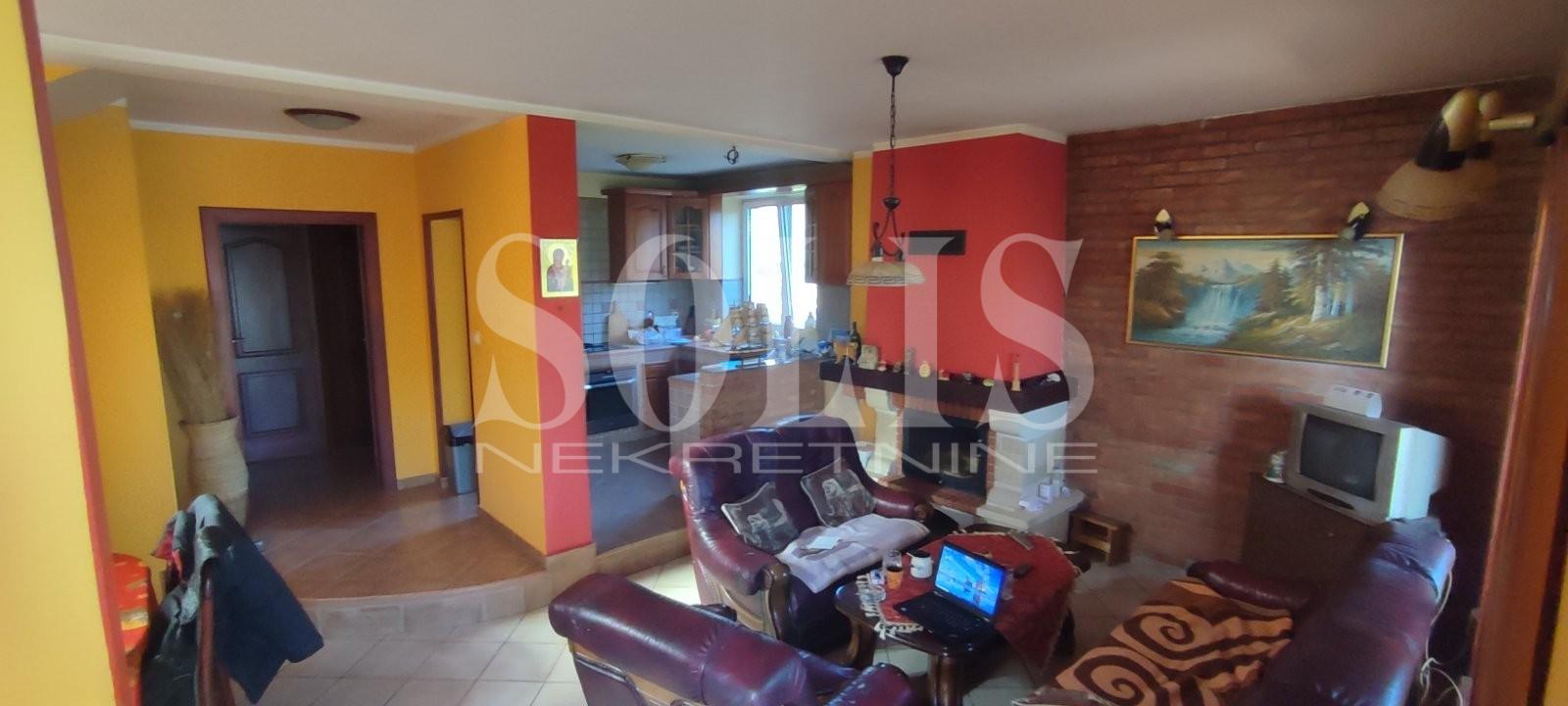 KUĆA, Petrovaradin, Puckaroš | Šifra: 3004331