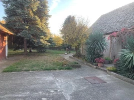 Кућа, Samostalna, Srbobran, Širi centar