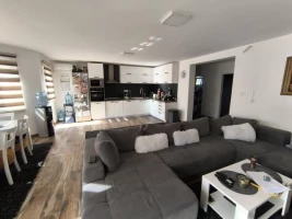 Kuća, Samostalna, Rumenka, Rumenka