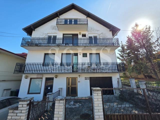 KUĆA, Sremska Kamenica, Širi centar | Šifra: 3004382