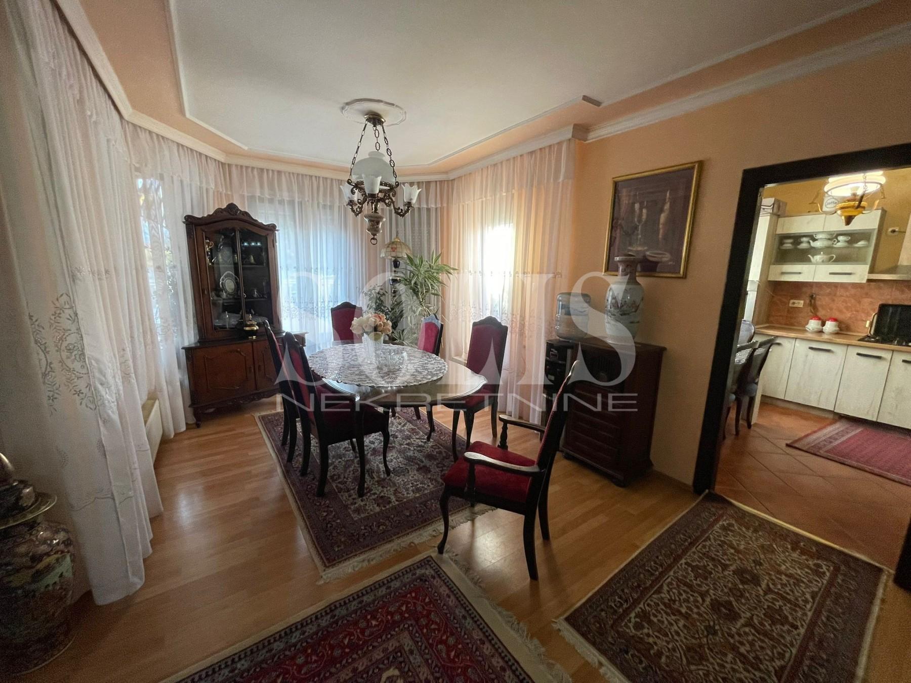 KUĆA, Veternik, Veternik | Šifra: 3004391