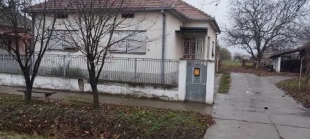 Кућа, Samostalna, Pećinci, Pećinci