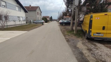 Plac, 495 m<sup>2</sup>, Kać, Širi centar