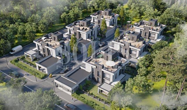 PLAC, Petrovaradin, Puckaroš | Šifra: 7072125