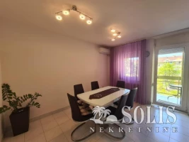 Stan, Dvosoban<br>75 m<sup>2</sup>, Novo naselje - Savina