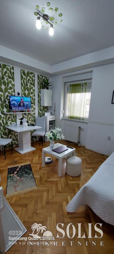 Novi Sad Novo naselje - Šarengrad 1.5-Zimmer Wohnung