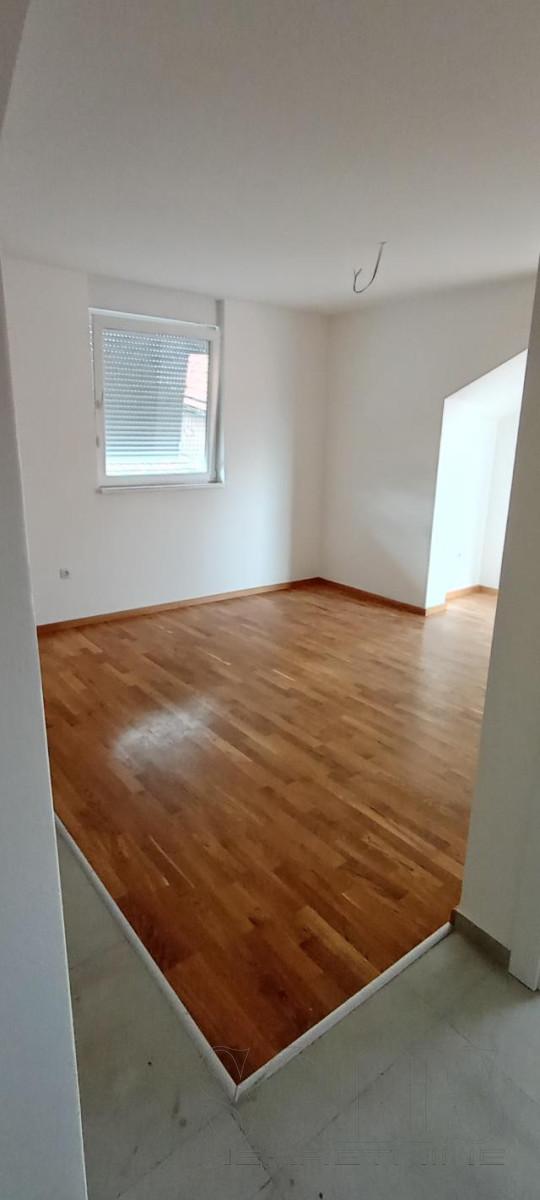 ADICE, JEDNOIPOSOBAN, 38M2