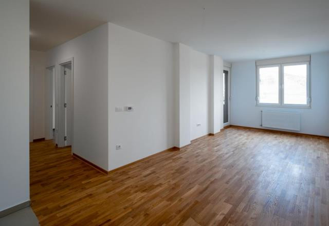 Apartment, Three-room apartment<br>61 m<sup>2</sup>, Telep - južni