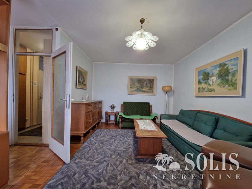 Novi Sad Liman 2 Two and a half-room apartment