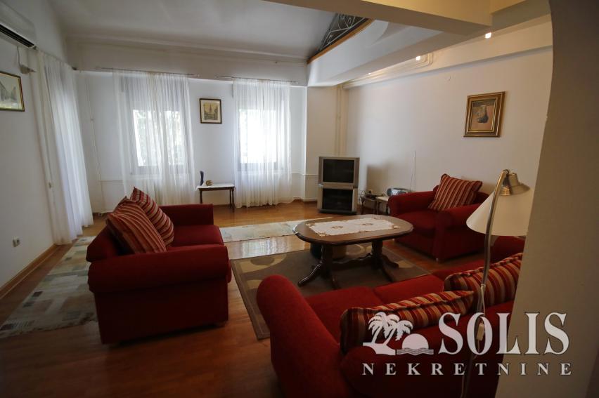Novi Sad Centar Квартира с четырех и больше комнат