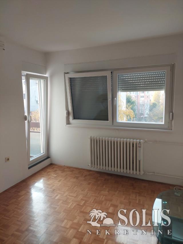 Novi Sad Sajam Two-room apartment (one bedroom)
