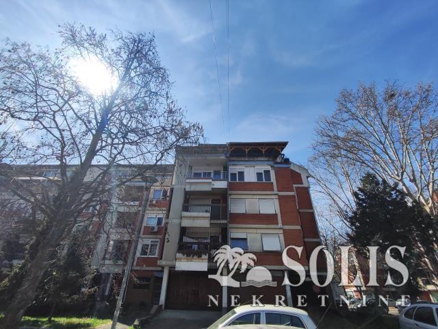 Квартира, Четырехкомнатная<br>96 m<sup>2</sup>, Novo naselje