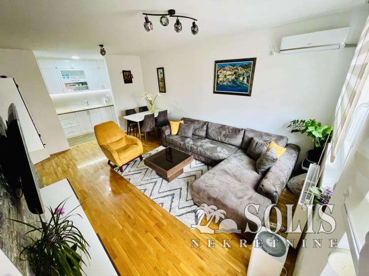 Novi Sad Sajam Three-room apartment