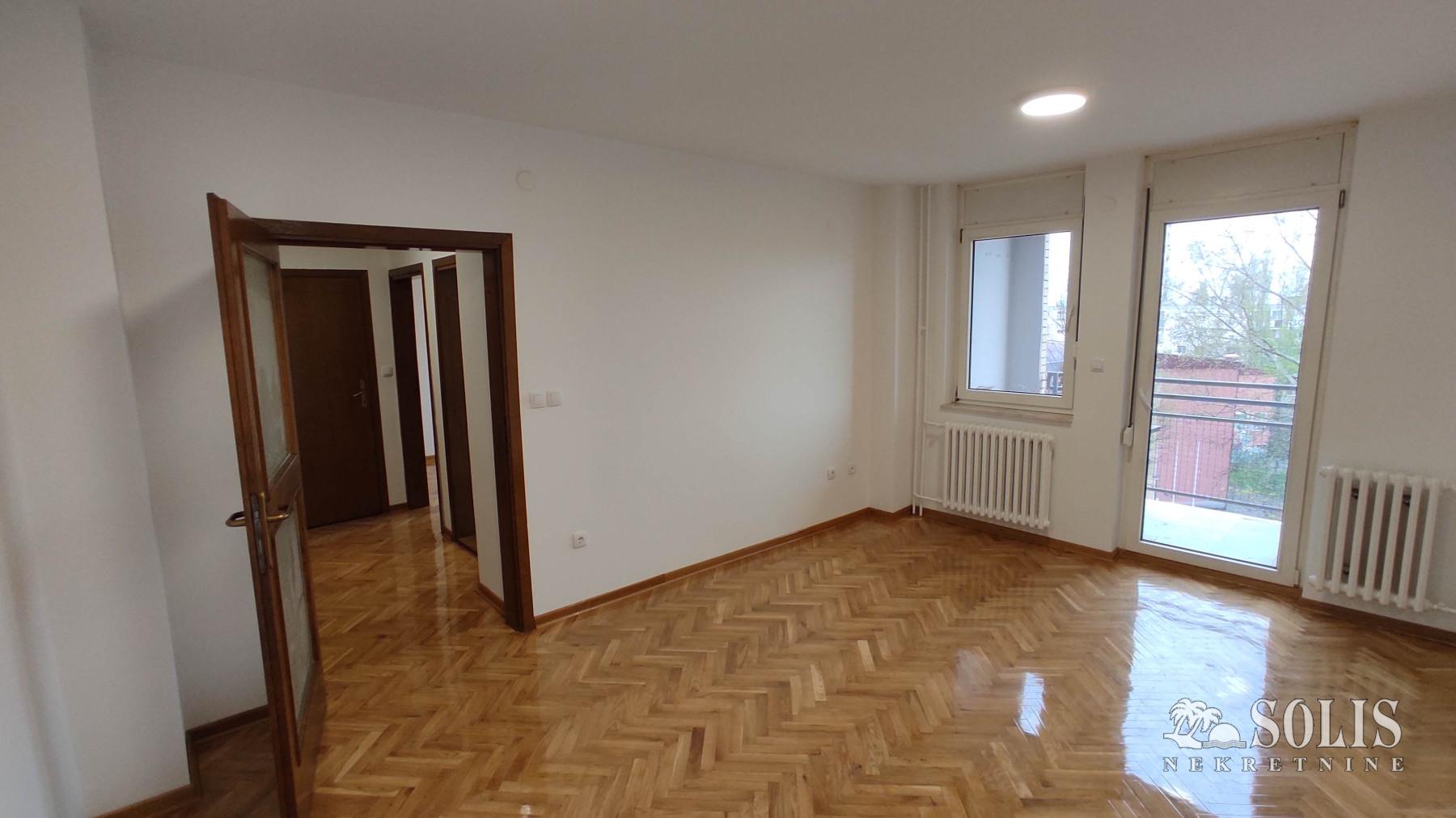 Novi Sad Detelinara Two-room apartment (one bedroom)