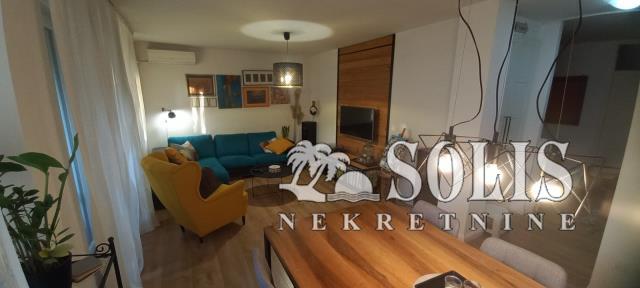 Apartment, Three-room apartment<br>75 m<sup>2</sup>, Novo naselje - Šonsi