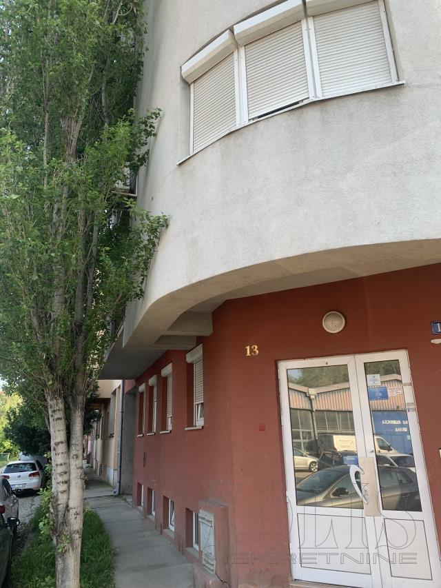 Apartment, Two-room apartment (one bedroom)<br>51 m<sup>2</sup>, Stanica