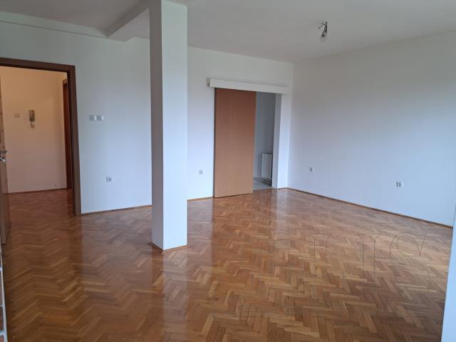 Wohnung, 3-Zimmer Wohnung<br>86 m<sup>2</sup>, Novo naselje - Šarengrad