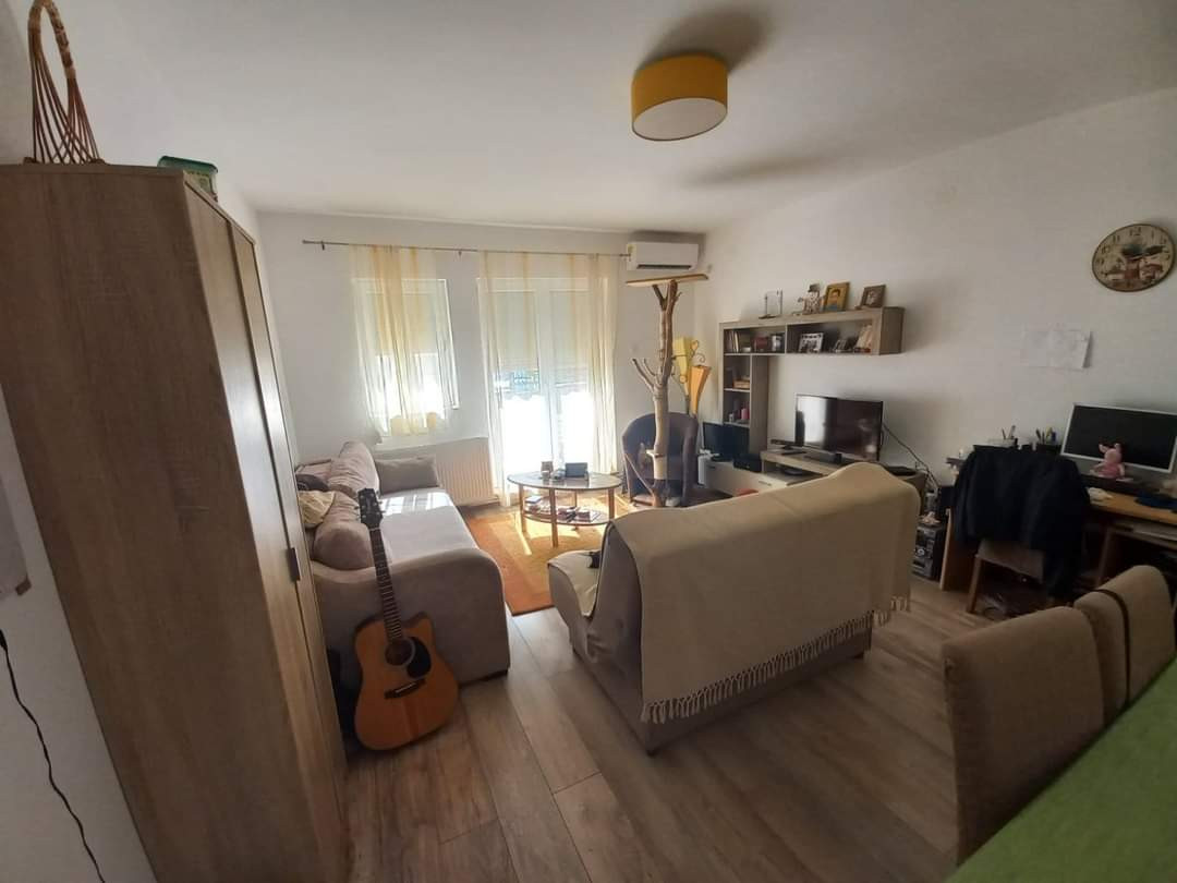Novi Sad Adice Four- room apartment