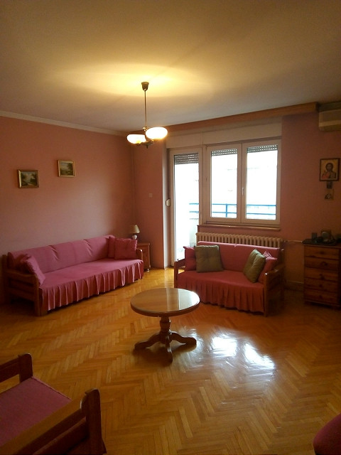 Novi Sad Podbara Three-room apartment