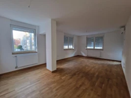 Apartment, Multi-room apartment<br>113 m<sup>2</sup>, Socijalno