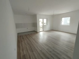 Apartment, Four- room apartment<br>77 m<sup>2</sup>, Veternik