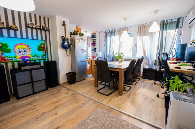 Novi Sad Novo naselje Two-room apartment (one bedroom)