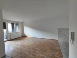 Apartment, Four- room apartment<br>85 m<sup>2</sup>, Stanica