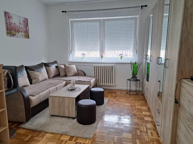 Novi Sad Novo naselje Efficiency apartment