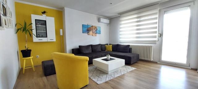 Apartment, Three-room apartment<br>73 m<sup>2</sup>, Novo naselje