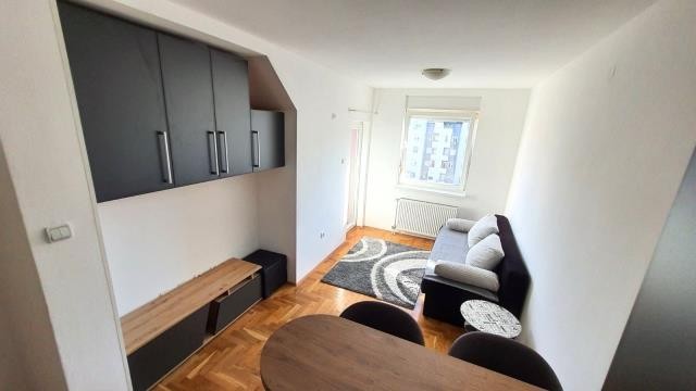 Novi Sad Nova Detelinara One and a half-room apartment