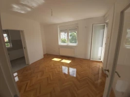 Квартира, 2,5 комнатмая<br>45 m<sup>2</sup>, Novo naselje - Šarengrad