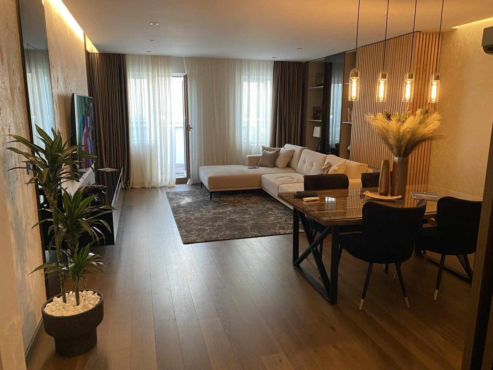 Novi Sad Bulevar Four- room apartment