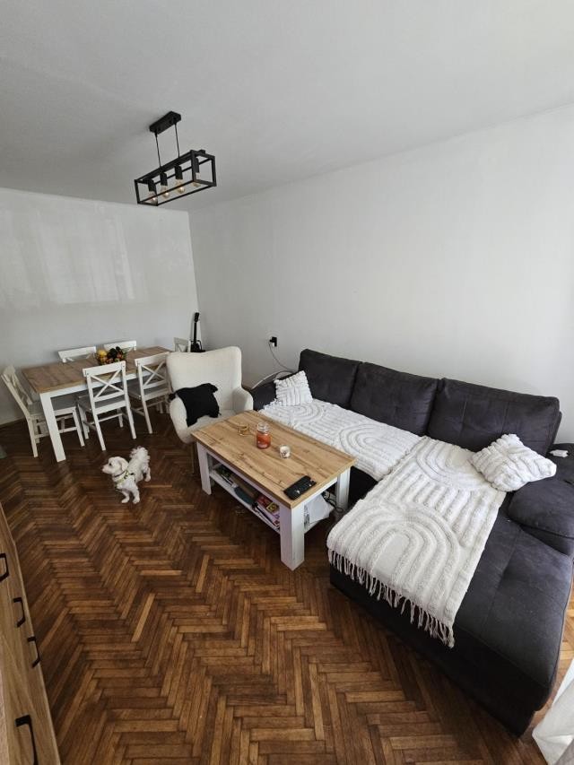 Novi Sad Stanica - SUP Two and a half-room apartment